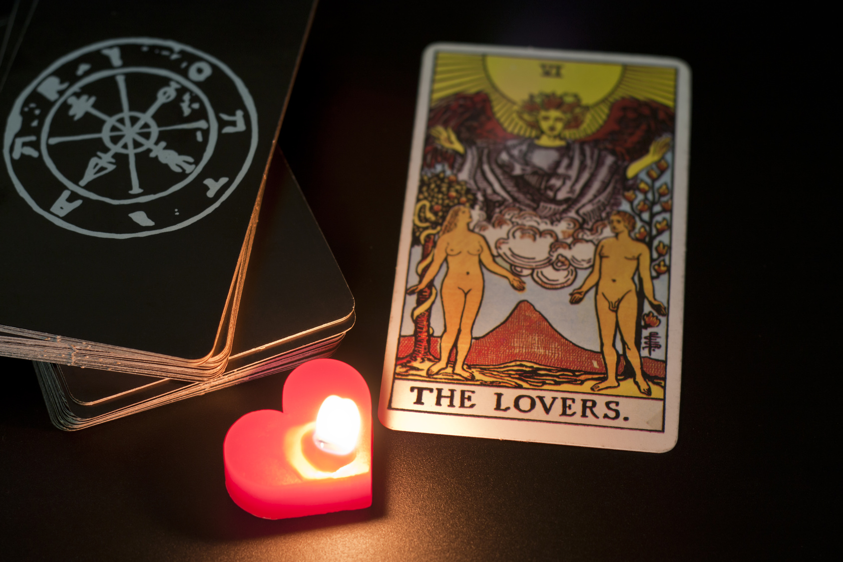 Carta de los Amantes en el Tarot del Amor - El blog de 